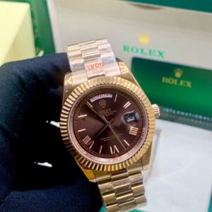 Luxury Executive Men’s Wristwatch – Premium Gold Dial Edition