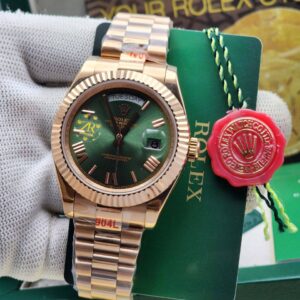 Luxury Executive Men’s Wristwatch – Classic Gold Dial Design