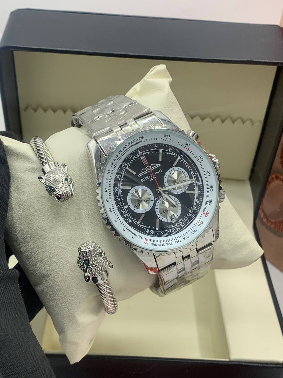 Affordable Breitling Watch Set for Men – Luxury Gift Pack in Nigeria - Image 5